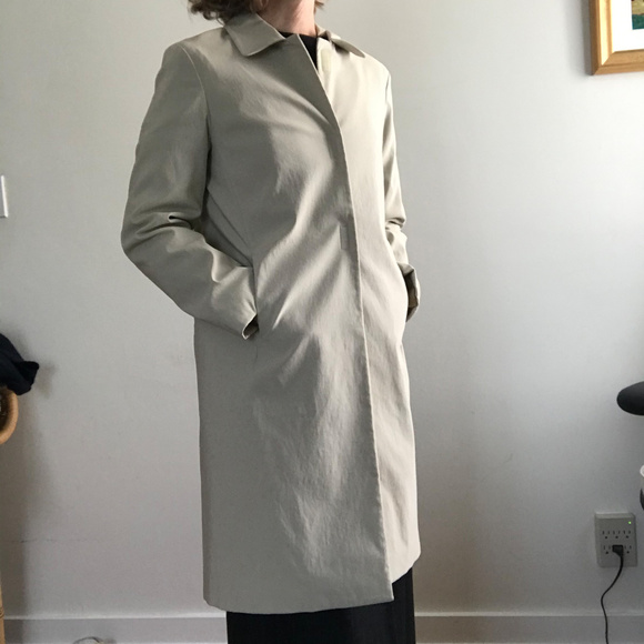 Bloomingdales + Tahari light overcoat sz 6 - Picture 3 of 8